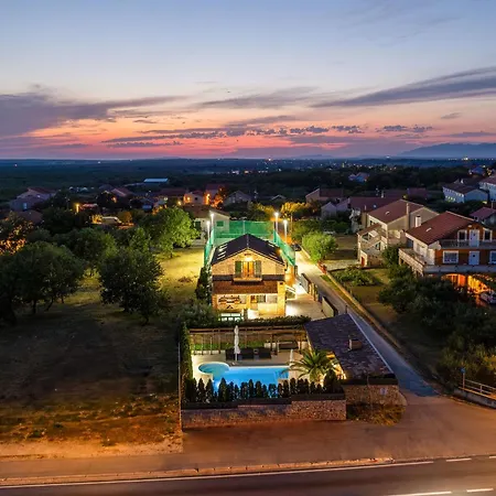 Culina Villa *